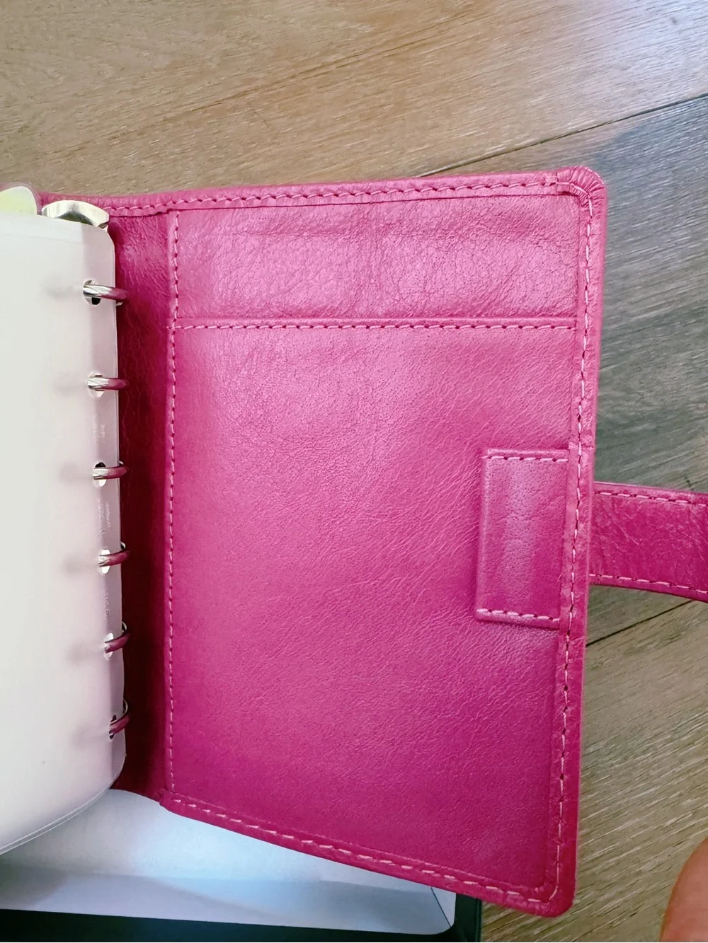filoFAX Malden Pocket Organiser in Bright Fuchsia
